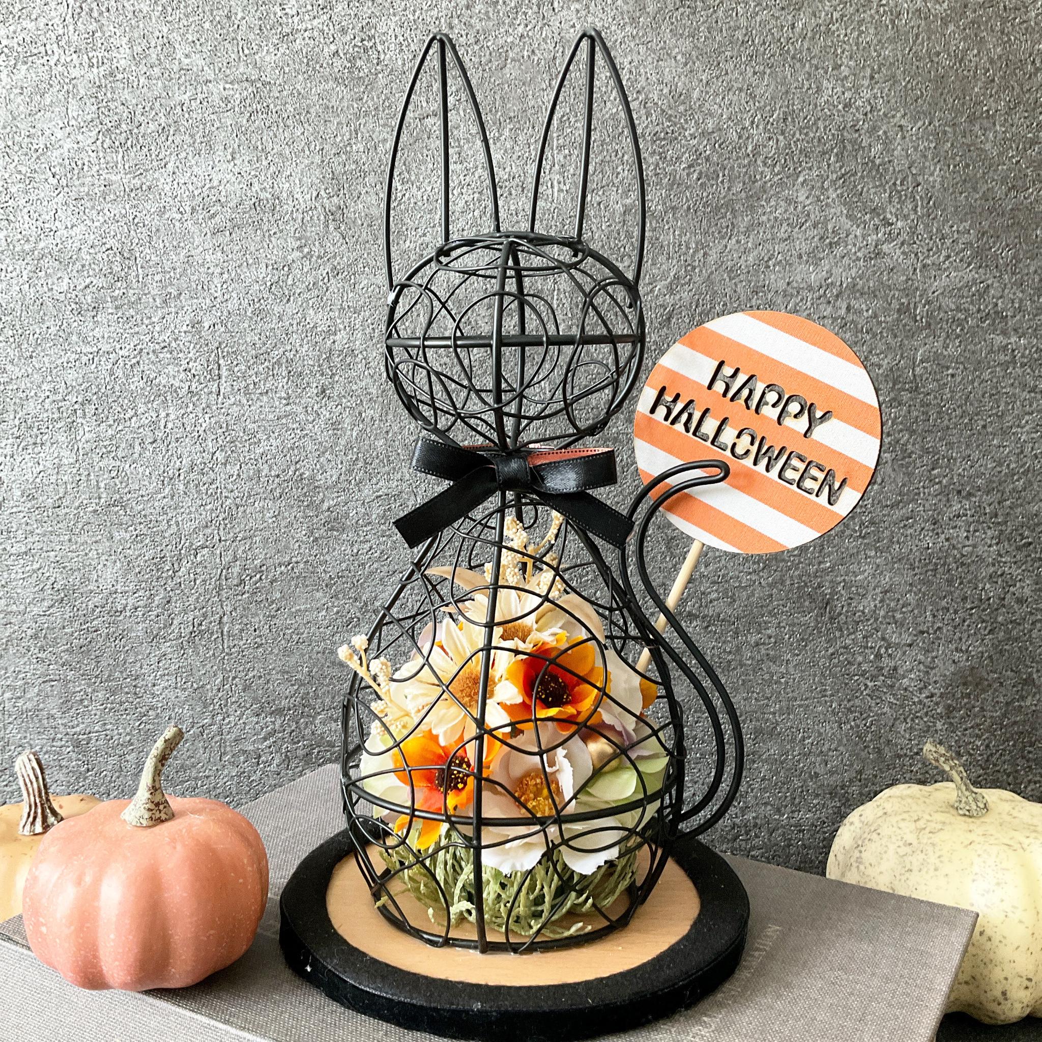 ハロウィンキャットの秋のお花畑1枚目の画像